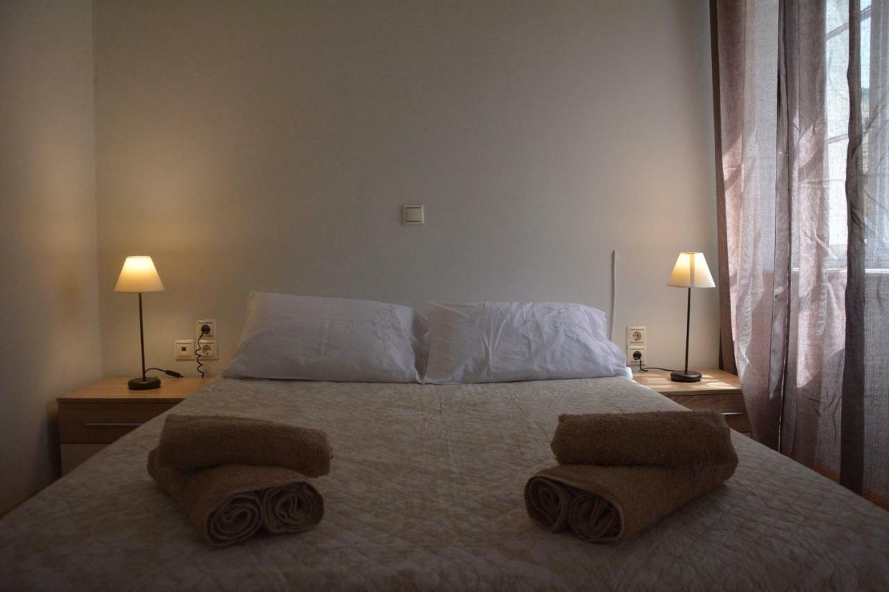 Laval Apartment Mantouki Eksteriør bilde